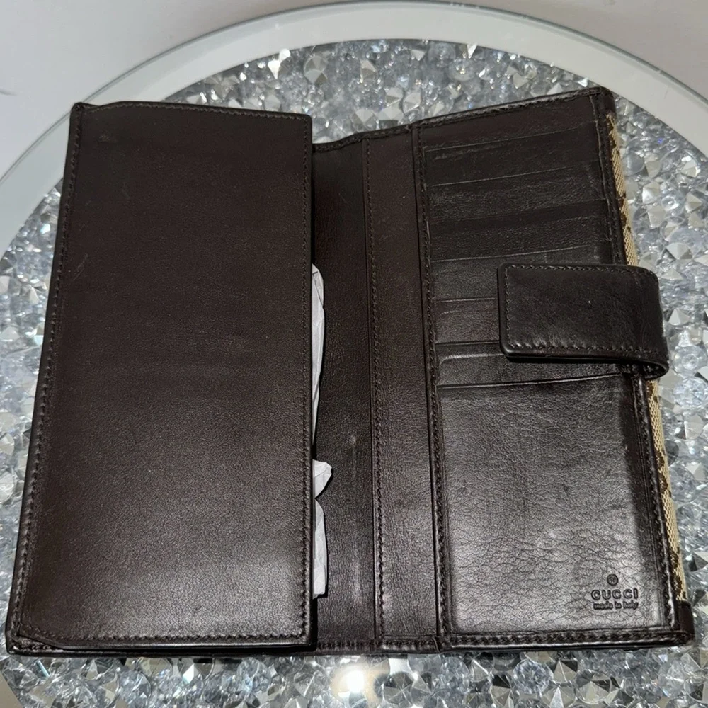 Gucci Long Wallet in Brown, Gold GG on front. - Picture 3 of 7